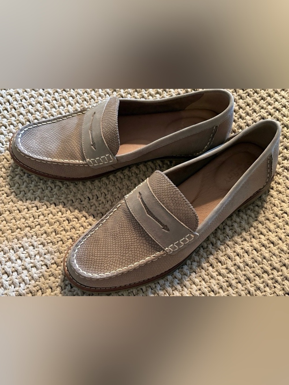 SPERRY Seaport Penny Loafers Shoes Snake Print Leather EUC Sz 40 or 9